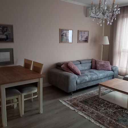 Private Apartments In White Rock Castle Балчик Екстериор снимка