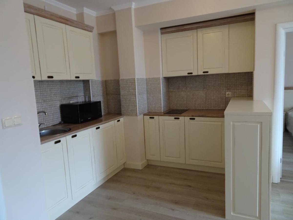 Private Apartments In White Rock Castle Балчик Екстериор снимка