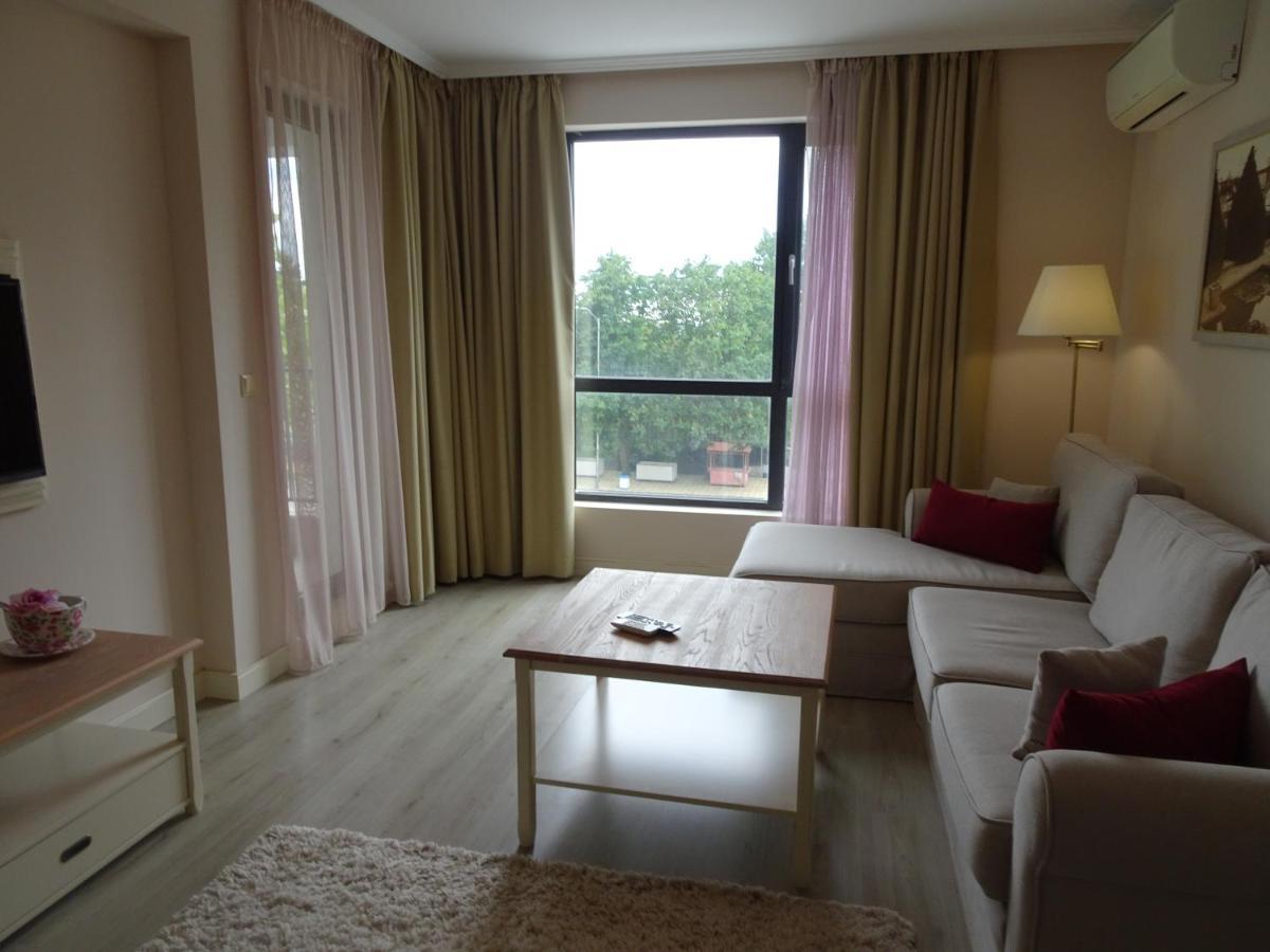 Private Apartments In White Rock Castle Балчик Екстериор снимка