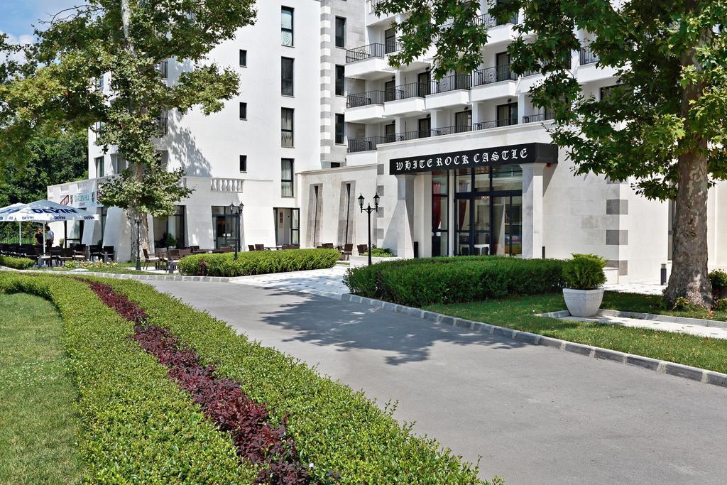 Private Apartments In White Rock Castle Балчик Екстериор снимка